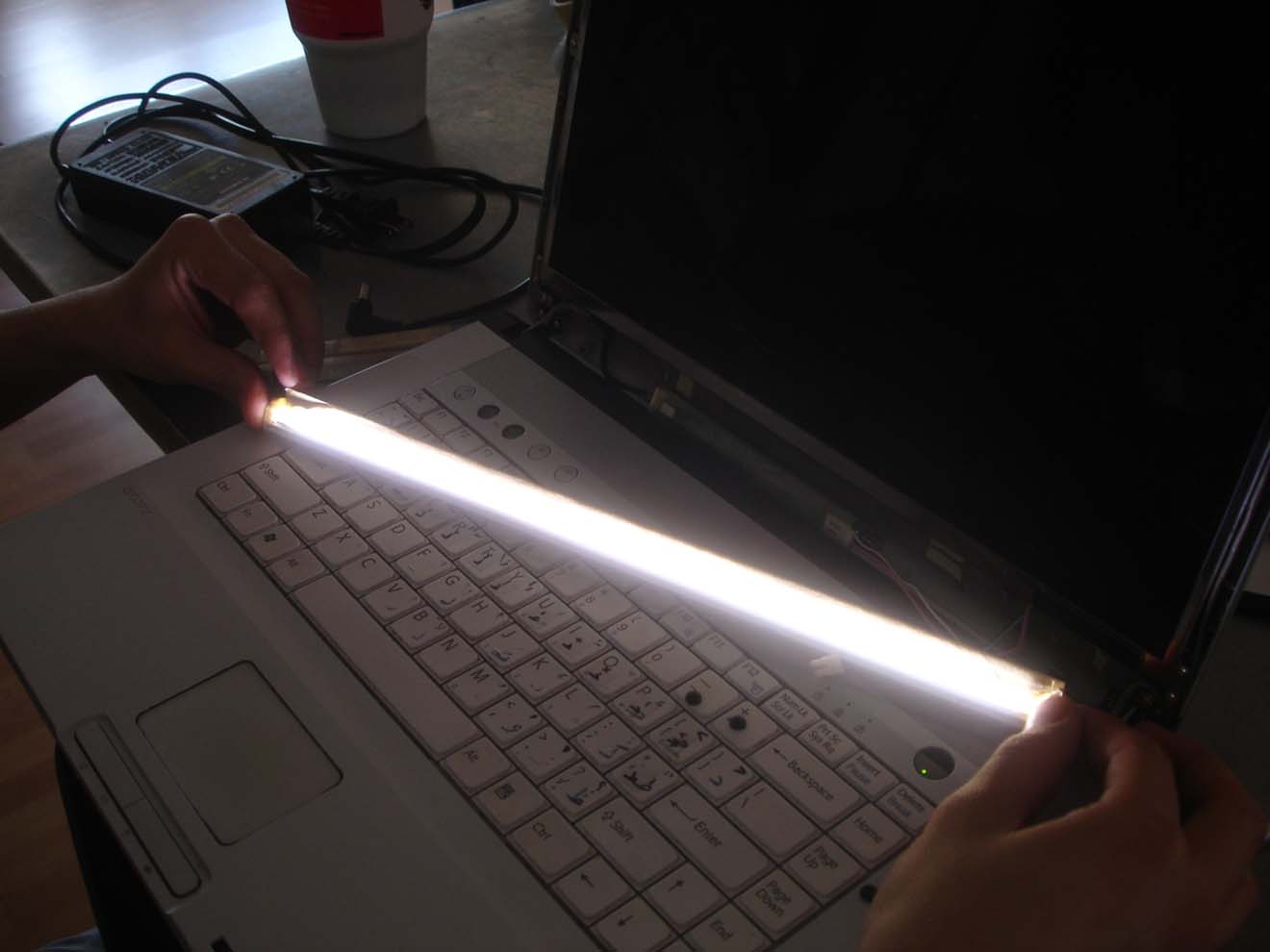 Замена и ремонт подсветки экрана ноутбука в Зеленогорске